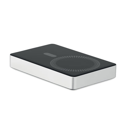 Power bank compacto con zona inalámbrica centrada