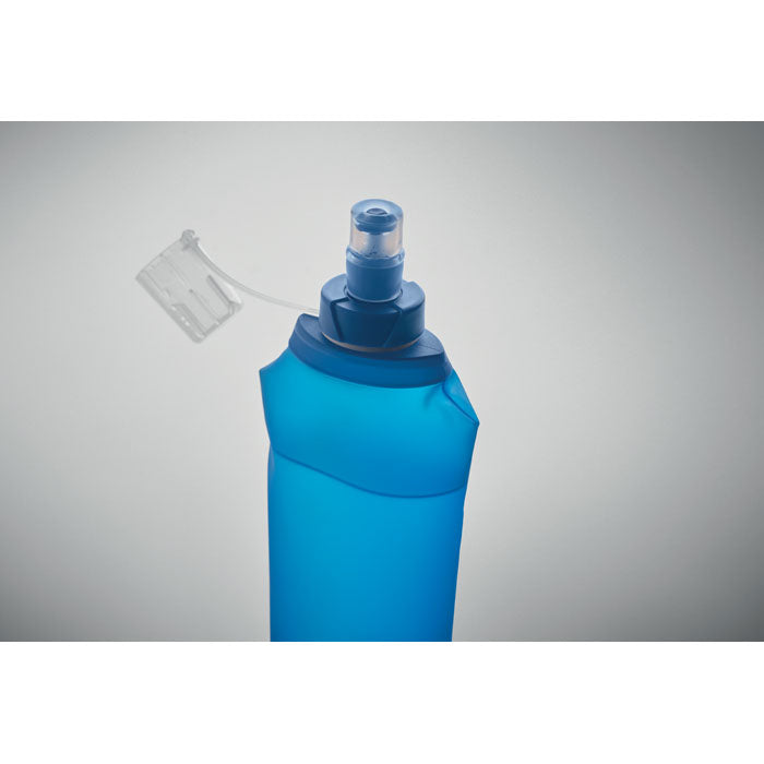 BITER - Botella de agua plegable 500ml con válvula de mordida y diseño ligero en color azul.