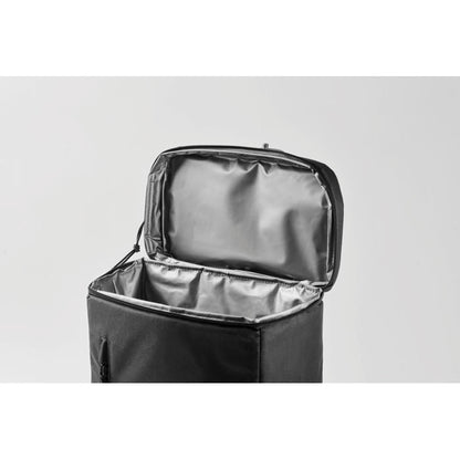 Mochila nevera convertida en bolsa horizontal