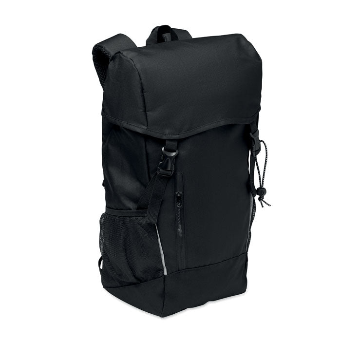 SIENA - Mochila RPET 15L en color negro, diseño moderno con bolsillo frontal y laterales de malla.