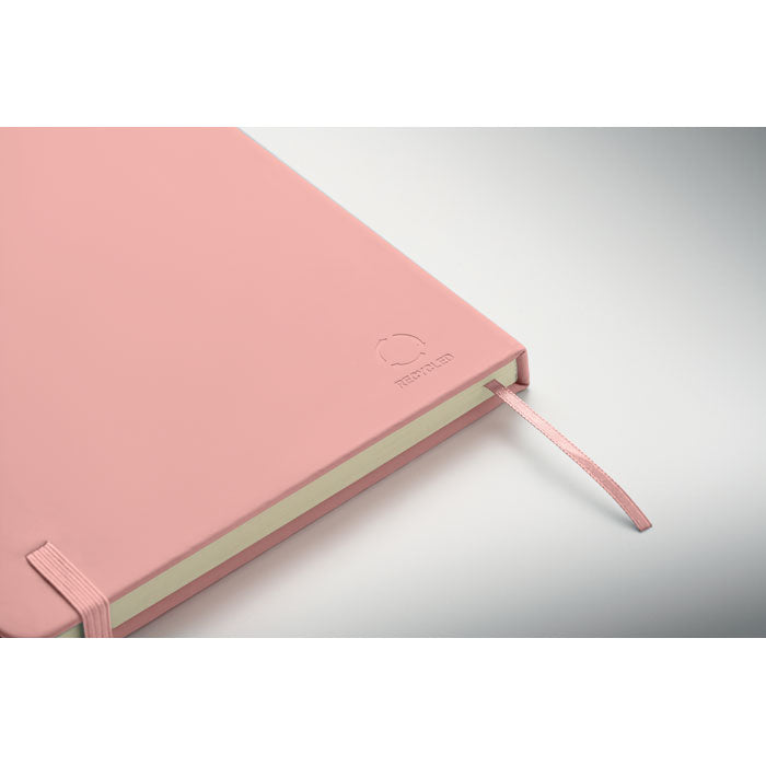 ARCOLOOP - Libreta A5 de PU reciclado con tapa rígida en color rosa y cinta marcapáginas.