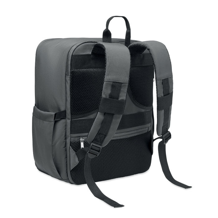 SALEM - Mochila cabina nylon 20L con diseño ergonómico y bolsillos funcionales en color negro.