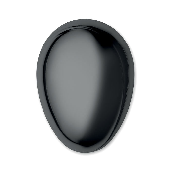 Cepillo antienredos para cabello de color negro, diseñado para desenredar suavemente sin causar tirones.