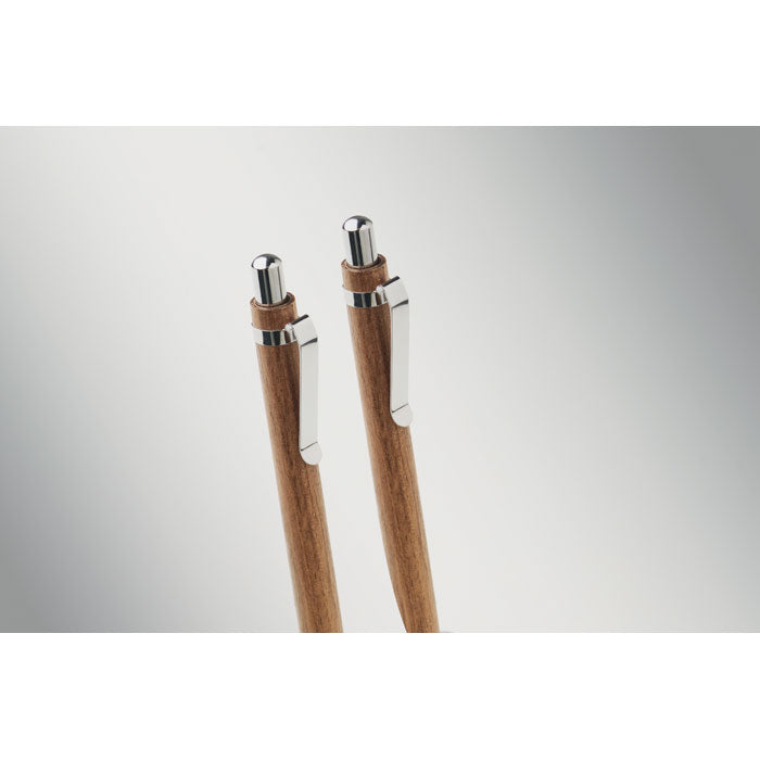 JAKARTA SET - Set de madera de acacia con bolígrafo pulsador y portaminas de madera de acacia.