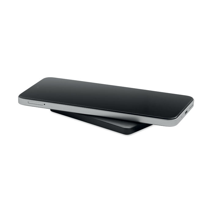 CORE - Powerbank magnético de 5000 mAh con carga inalámbrica y por cable, ideal para smartphones y dispositivos Apple y Samsung.