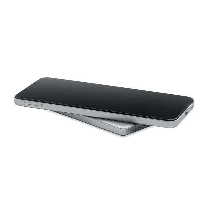 CORE - Powerbank magnético de 5000 mAh con carga inalámbrica y cable USB-C.