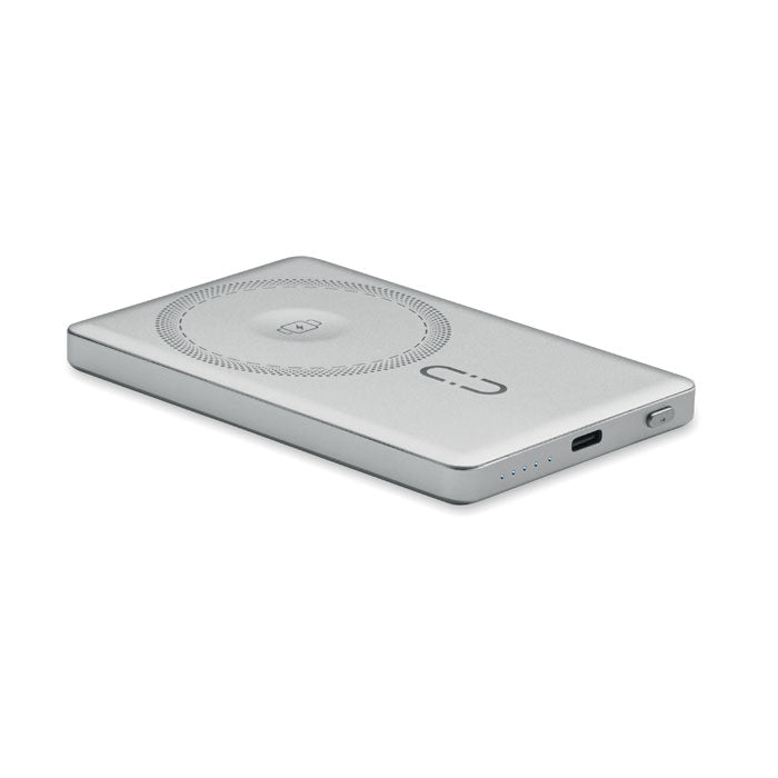 CORE - Powerbank magnético de 5000 mAh, carga inalámbrica 15W y PD 20W, diseño en aluminio reciclado.