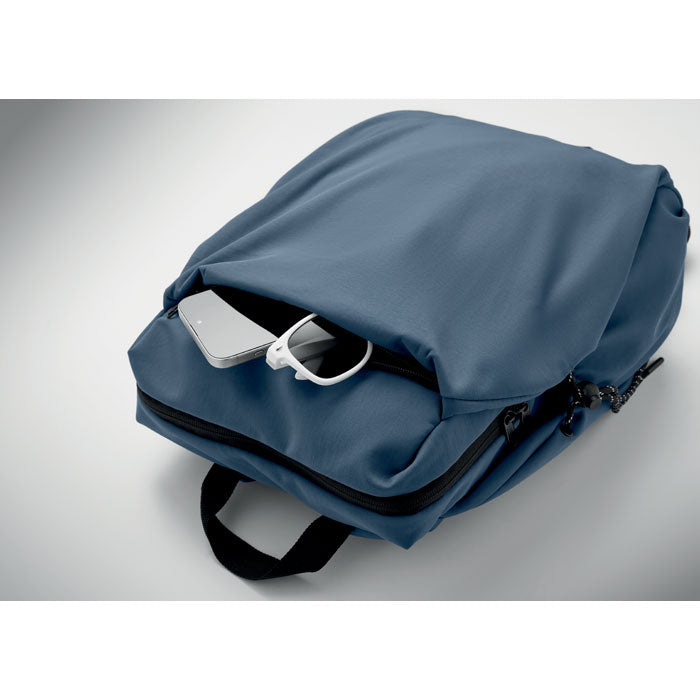 NAPA - Mochila nylon PC  16" 17L con bolsillo frontal, incluye teléfono y gafas de sol.
