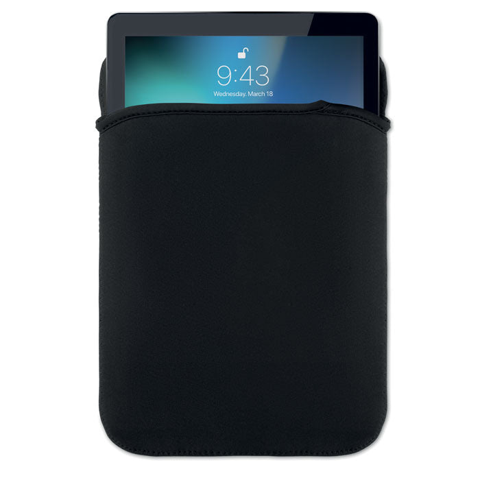 NEOSLEEVE11 - Funda neopreno para tablet 11" en color negro, protegiendo una tablet de 11 pulgadas.