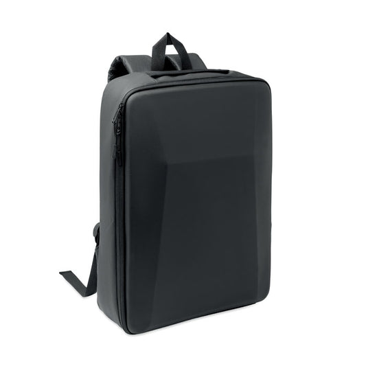 NOVIX - Mochila RPET rígida de 15L en color negro con diseño ergonómico y compartimento acolchado.