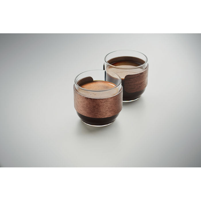 BOGOTA SET - Set vasos café banda de nogal. Dos tazas de café en vidrio de borosilicato con banda de madera.