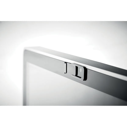 Bloqueador de imagen puesto sobre cámara de ordenador