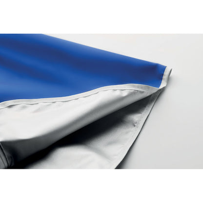 detalle de tejido de sombrilla azul