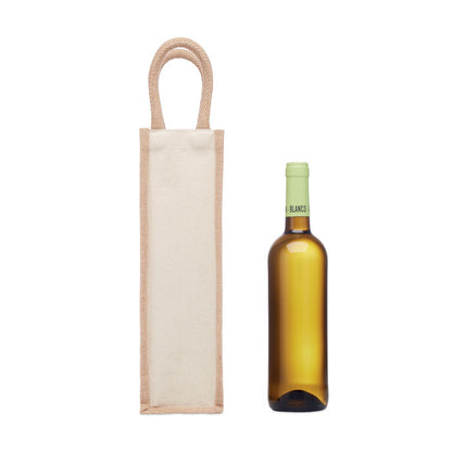 Bolsa de algodón y yute junto a botella de vino