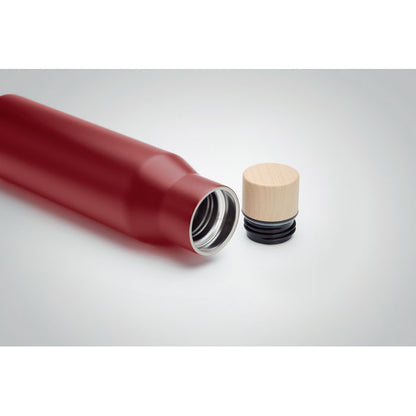 Bidón rojo tumbado con tapa de madera