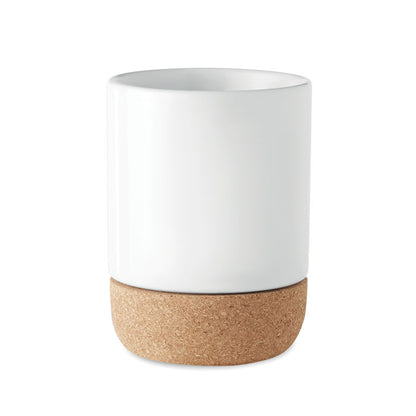 Mug de cerámica blanca con base de corcho