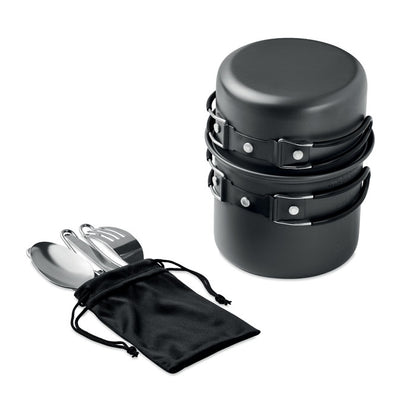 Set de camping con envases y cubiertos con funda