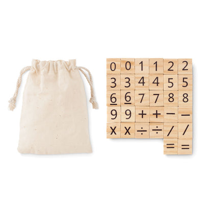 Juego de números de madera con saquito de algodón