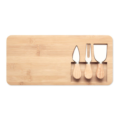 Tabla y accesorios de metal y madera para queso