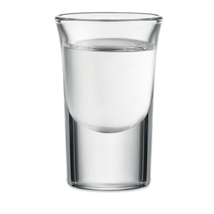 Vaso pequeño de cristal con licor 