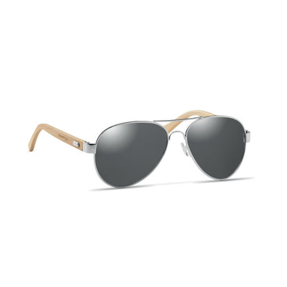 Vista lateral de gafas aviador cristal negro
