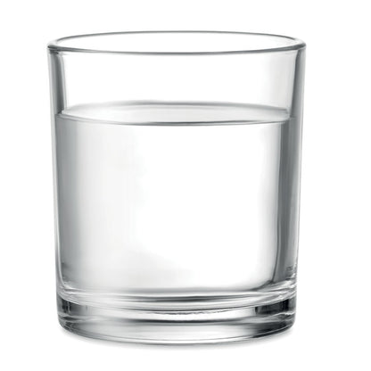Vaso de cristal lleno de agua