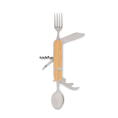 Set de cubiertos metálicos plegables con mango de madera y funciones múltiples.