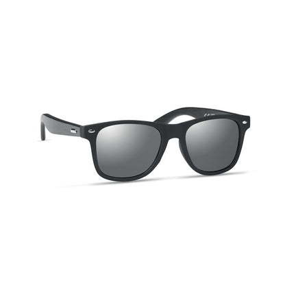 Gafas de sol con montura de bambú negra y lentes espejo grises