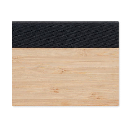 Vista frontal de estuche de madera