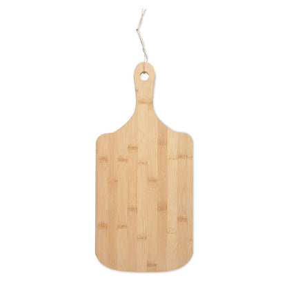 Tabla de servir fabricada en bambú con superficie lisa y diseño natural