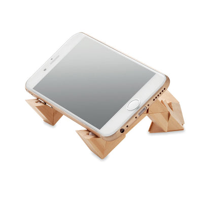 Piezas de madera montadas como soporte de tablet