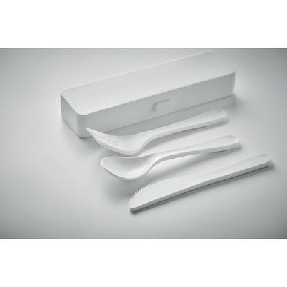 Set de cubiertos de plástico blanco en caja