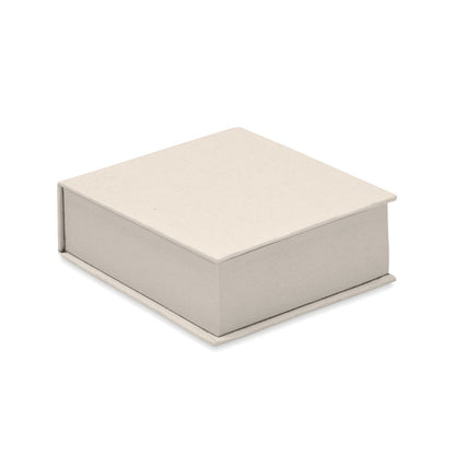 Libreta de notas blanco con cubiertas duras