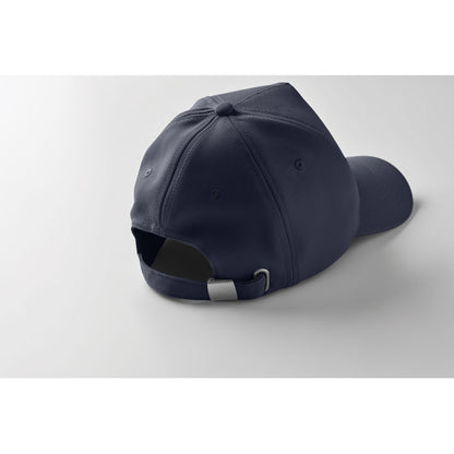 Vista trasera de gorra de beisbol marino con hebilla y fondo gris