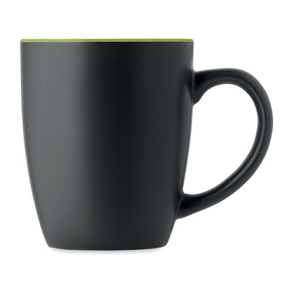 Mug redondeada de cerámica negra e interior verde lima