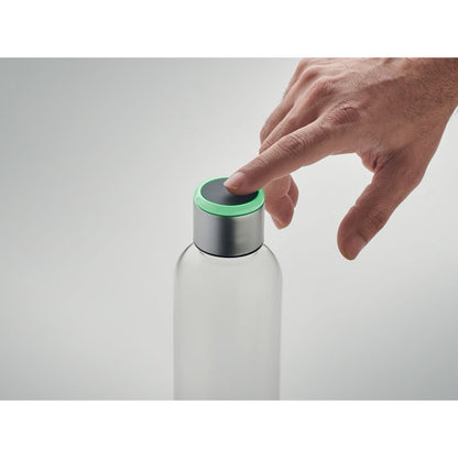 Dedo activando sensor táctil de tapón de botella