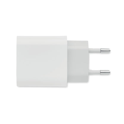 Adaptador compacto de carga rápida 18W con tecnología Quick Charge 3.0.