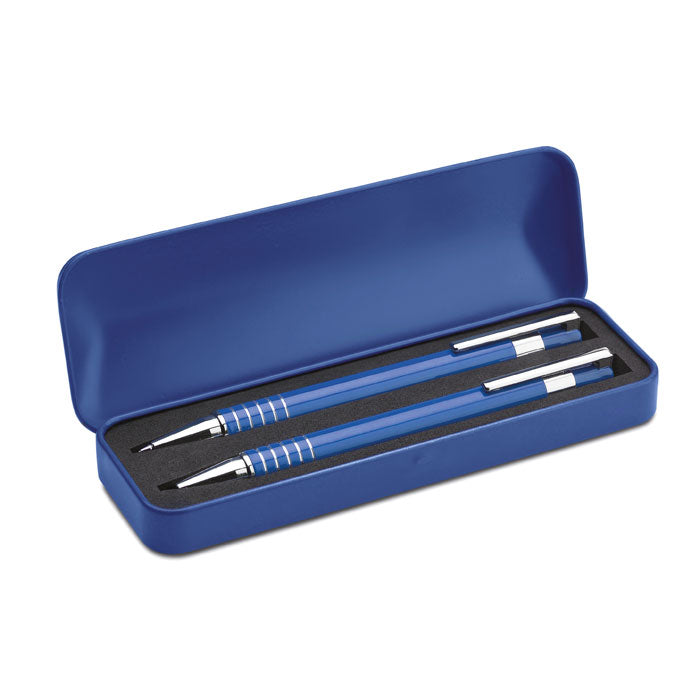 Set de bolígrafos azul y portaminas de aluminio en elegante caja metálica azul con interior negro.