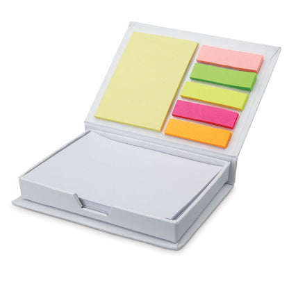 Estuche de cartón blanco con notas y notas adhesivas de colores