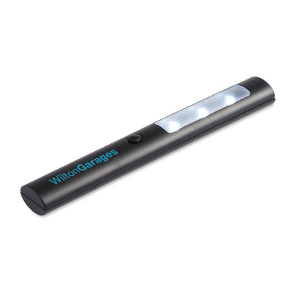 Linterna negra imantada con 3 luces Led