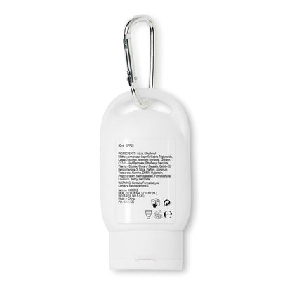 Parte trasera de bote de protector solar con textos legales obligatorios