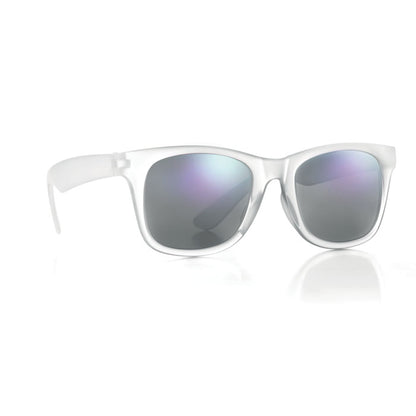 Vista frontal de gafas de sol transparentes