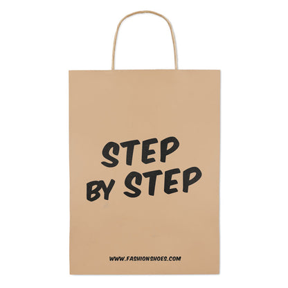 Bolsa de papel personalizada con una frase grande en la parte central y otra en la parte inferior