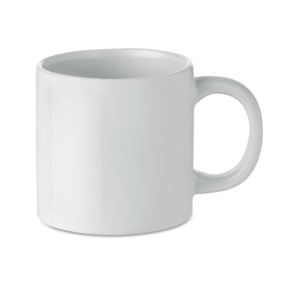 Taza blanca de cerámica pequeña 