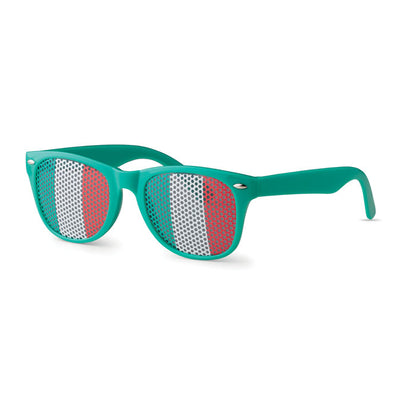 vista lateral de Gafas de plástico con bandera polaca en lentes