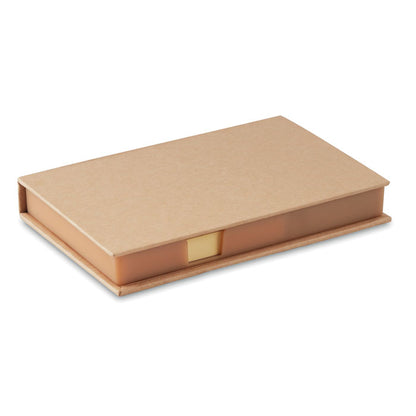 Estuche de cartón con notas