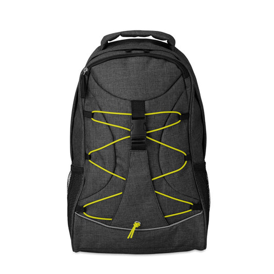 Mochila de poliéster jaspeada con revestimiento de colores contrastantes y cordón decorativo fluorescente en la parte frontal. Bolsillos de malla en ambos lados.