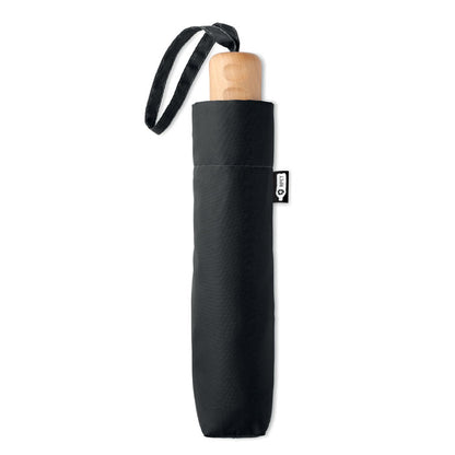Paraguas plegable negro con mango de madera plegado dentro de funda