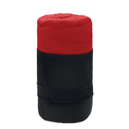 Manta polar roja con funda negra