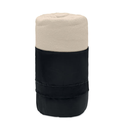 manta polar gris doblada